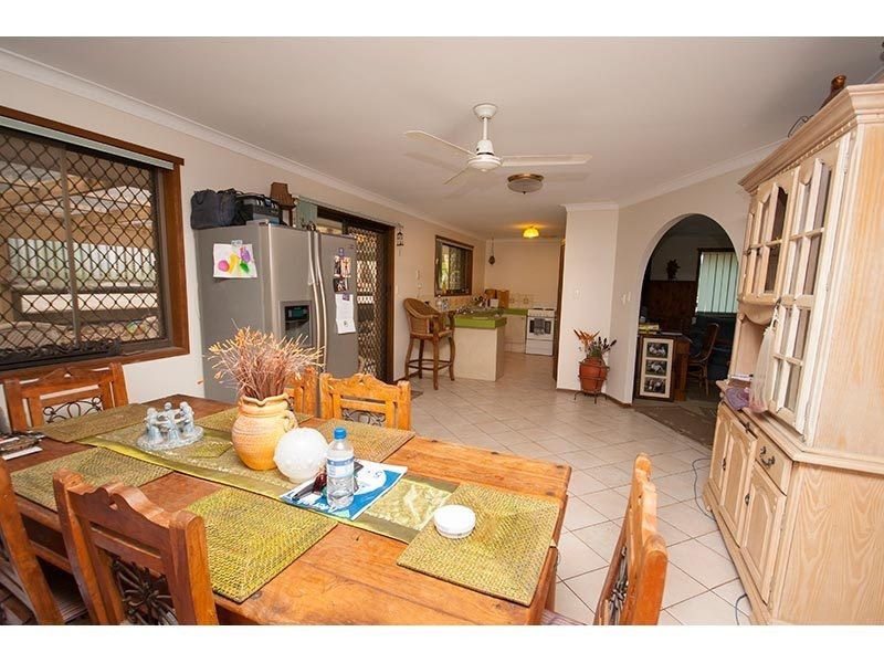 6 Lobban Court, Highland Park QLD 4211