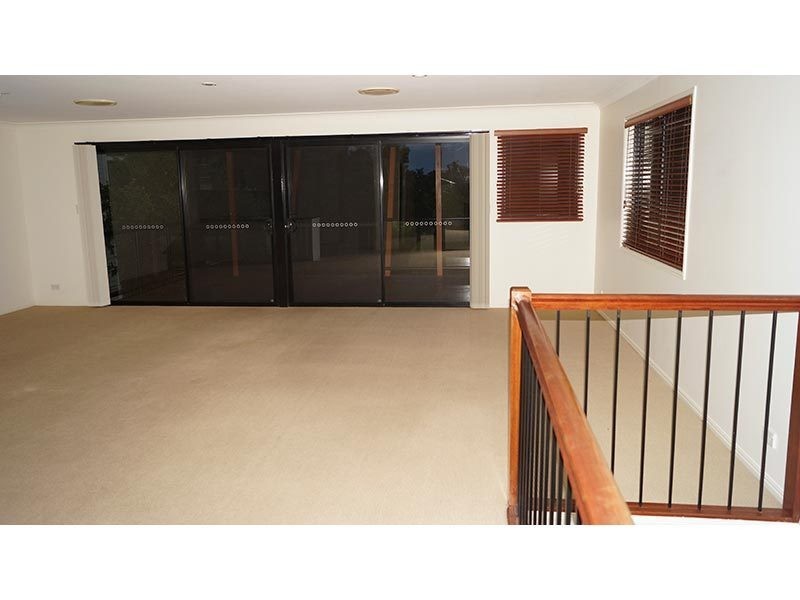 23/2 Ridgeline Way, Highland Park QLD 4211