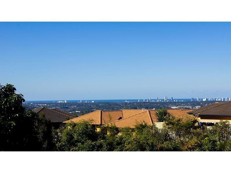 23/2 Ridgeline Way, Highland Park QLD 4211