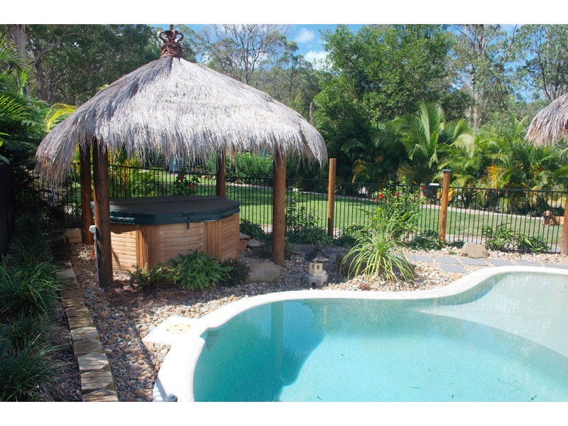 26 Pasture Place, Mount Nathan QLD 4211