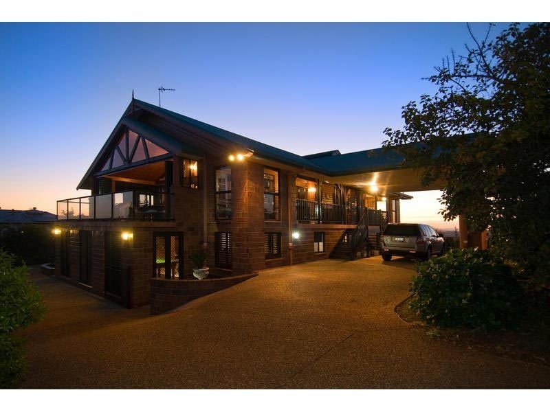 24 Outlook Avenue, Lower Beechmont QLD 4211