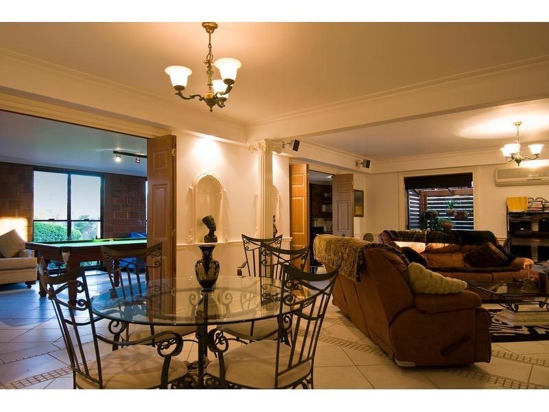 24 Outlook Avenue, Lower Beechmont QLD 4211