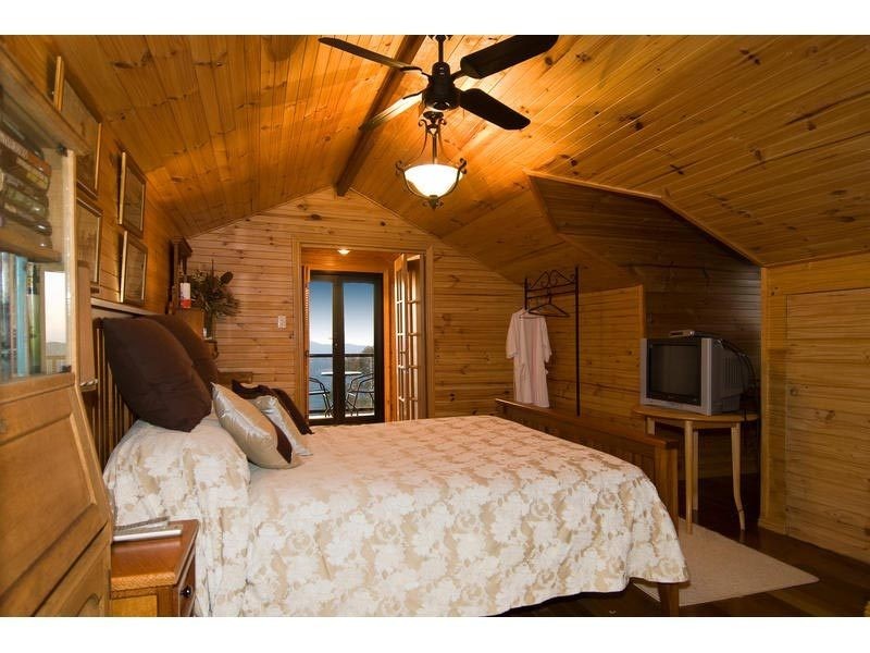 24 Outlook Avenue, Lower Beechmont QLD 4211