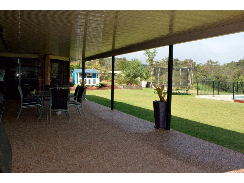 6 Lookout Place, Mount Nathan QLD 4211