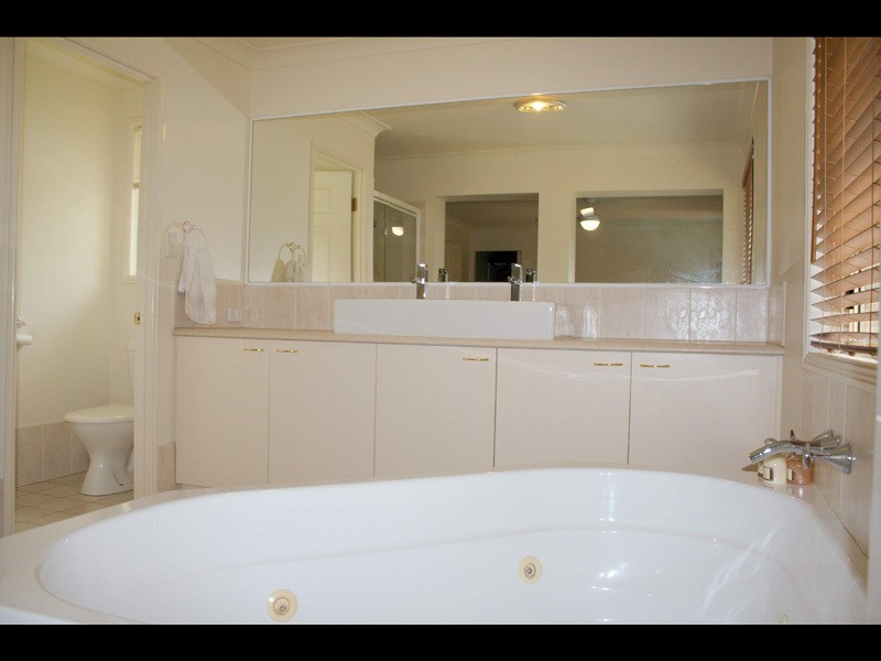 12 Marla Way, Carrara QLD 4211