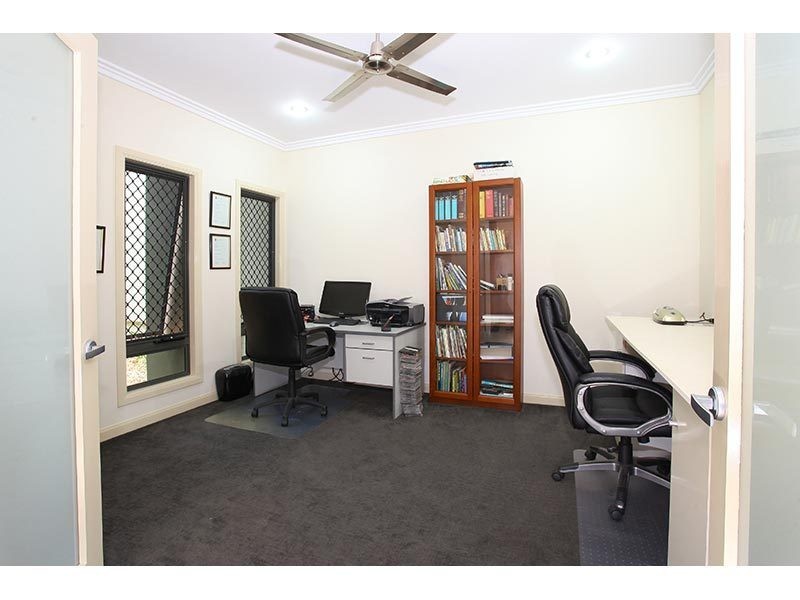 11 Lookout Place, Mount Nathan QLD 4211