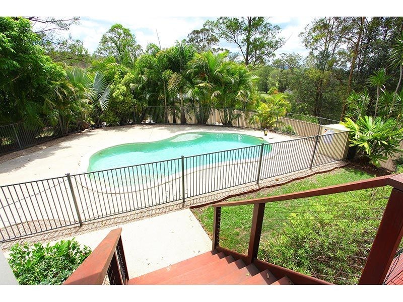 11 Lookout Place, Mount Nathan QLD 4211