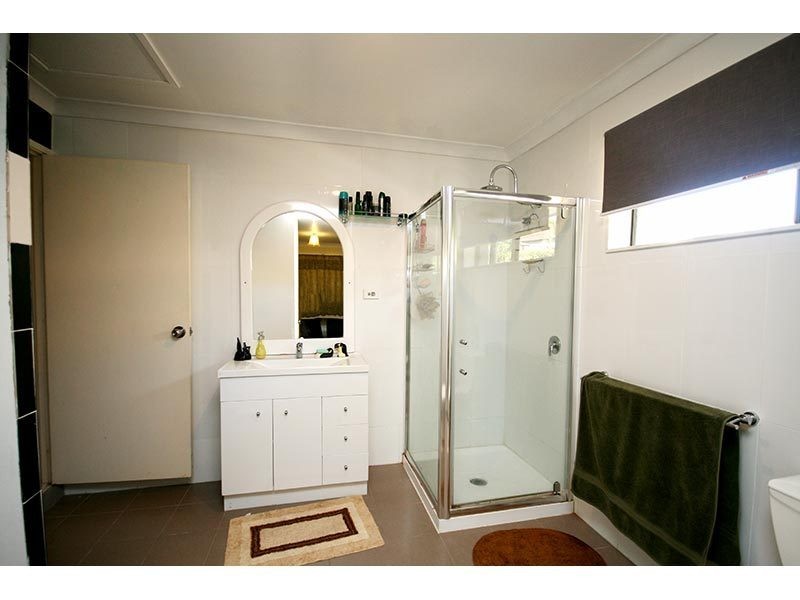 17 Yoolantie Crescent, Nerang QLD 4211