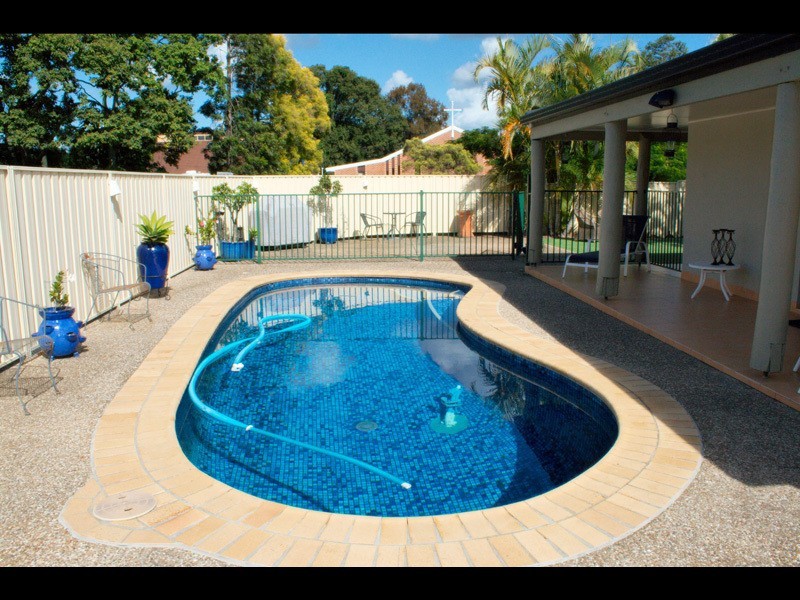 4 Nerang River Drive, Nerang QLD 4211