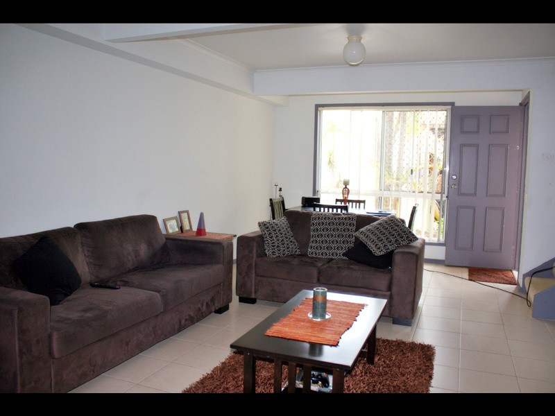 67/125 Pappas Way, Carrara QLD 4211