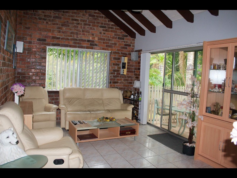 30 Nerang River Drive, Nerang QLD 4211