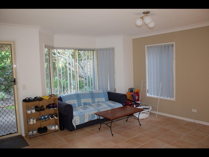 4/97 Pohlman Street, Southport QLD 4215