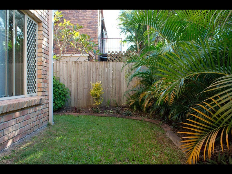 4/97 Pohlman Street, Southport QLD 4215