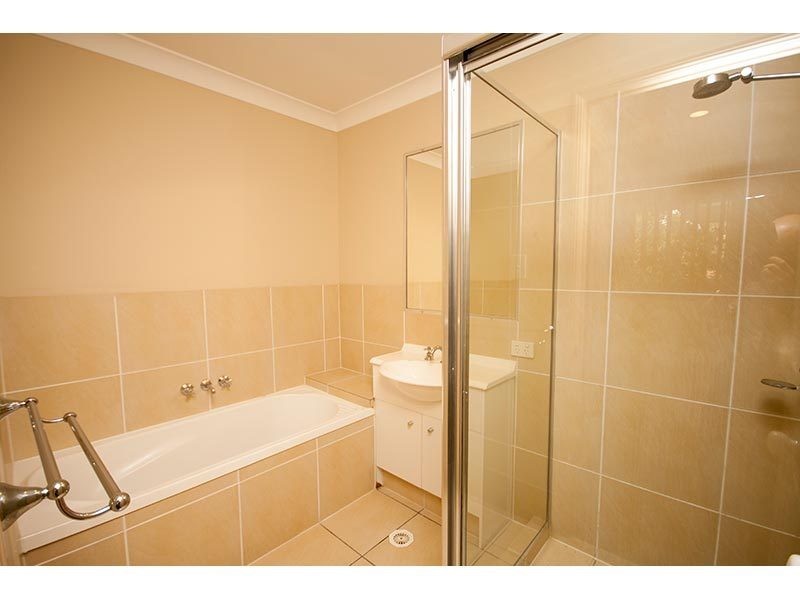 73/1 Coelia Court, Carrara QLD 4211