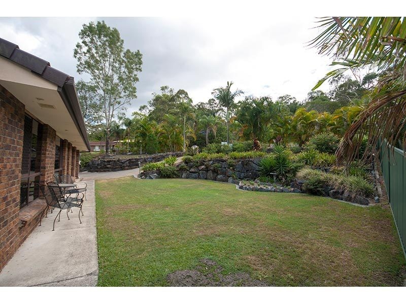 31 Kenneth Drive, Highland Park QLD 4211