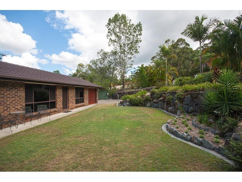 31 Kenneth Drive, Highland Park QLD 4211
