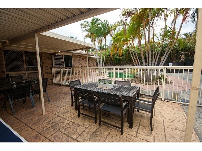 5 Yarandin Court, Worongary QLD 4213