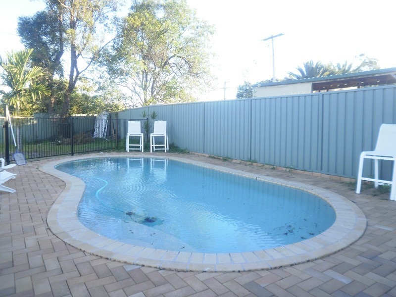 4 Wentworth Avenue, Molendinar QLD 4214