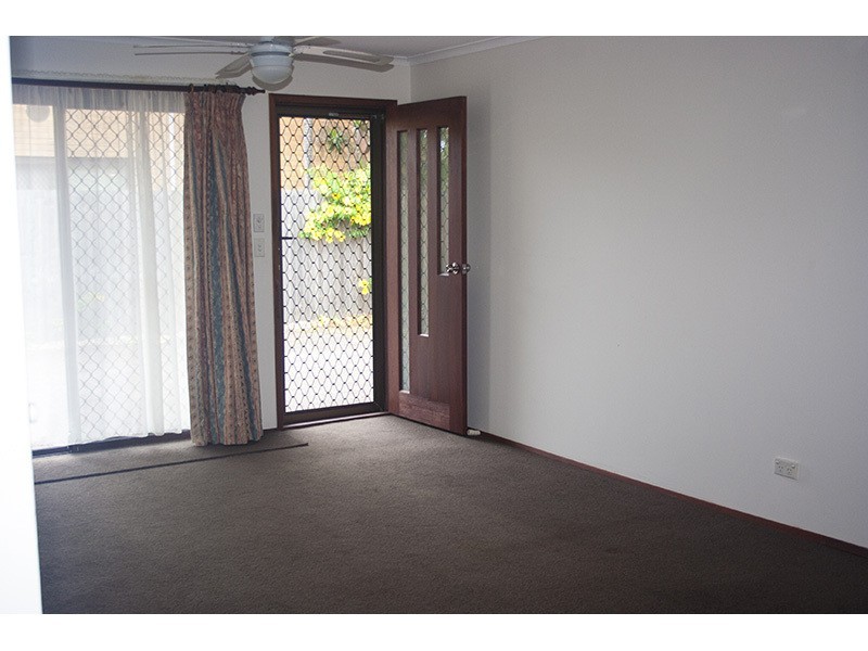 1/19 Telopea Street, Labrador QLD 4215