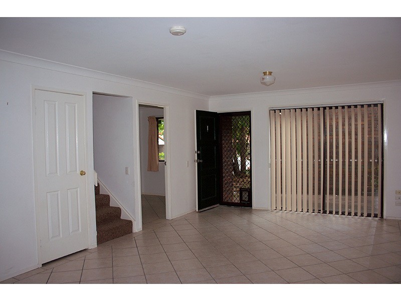 1 Elm/67 Nerang Street, Nerang QLD 4211