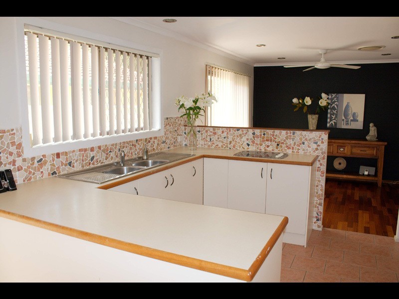 4 Nerang River Drive, Nerang QLD 4211