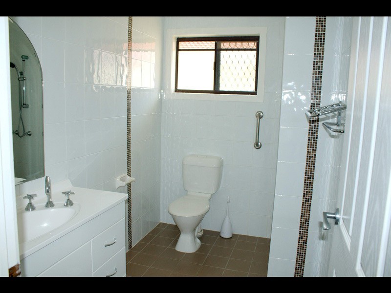 4 Nerang River Drive, Nerang QLD 4211
