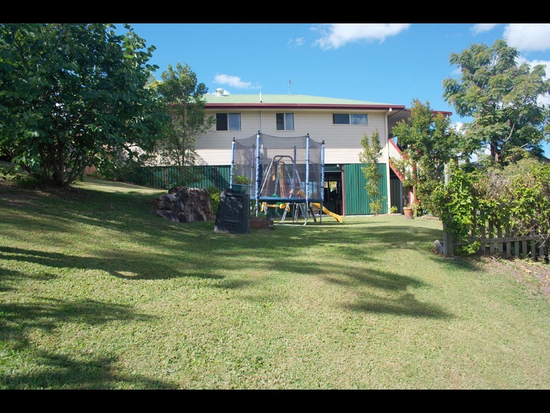12 Sevenoaks Court, Worongary QLD 4213