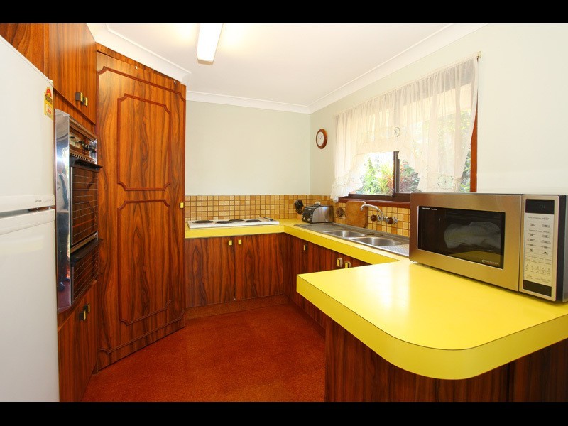 1 Tomanbil Terrace, Ashmore QLD 4214