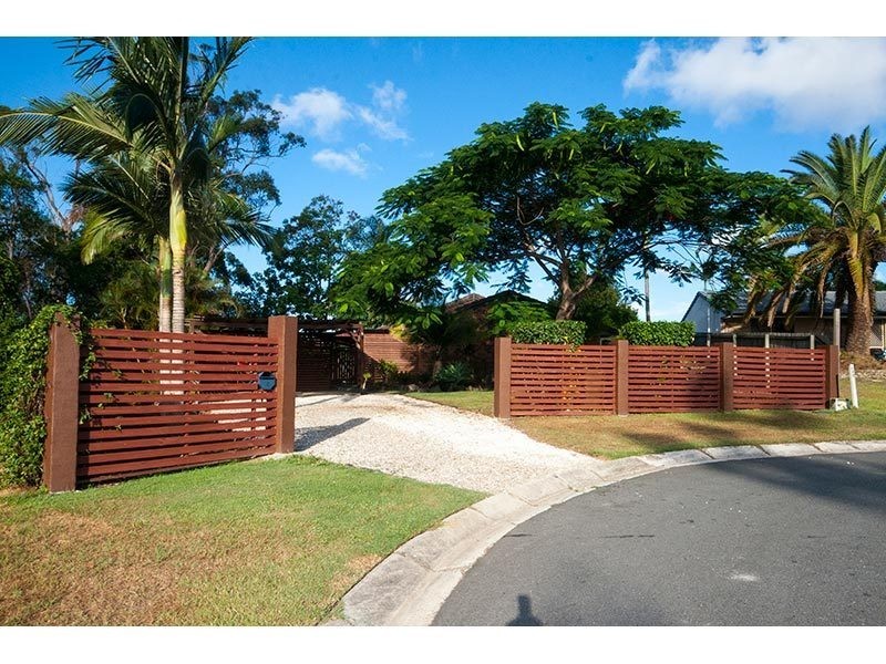 10 Buring Court, Highland Park QLD 4211