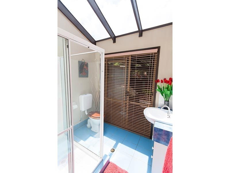 10 Buring Court, Highland Park QLD 4211