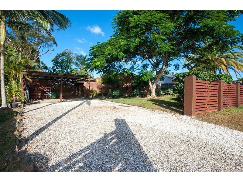 10 Buring Court, Highland Park QLD 4211