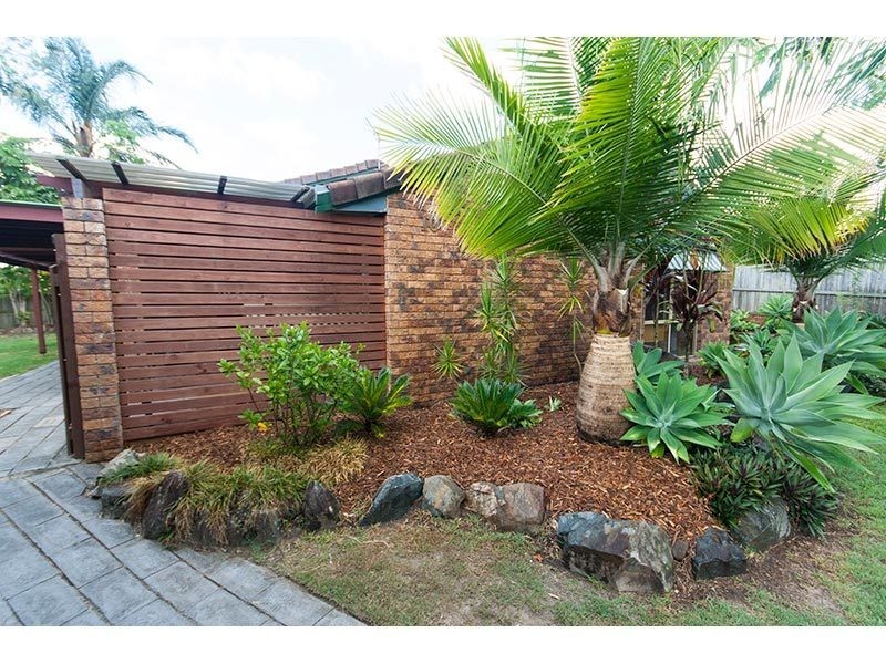 10 Buring Court, Highland Park QLD 4211