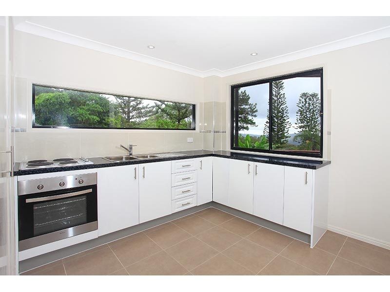 52 Tarlington Road, Lower Beechmont QLD 4211