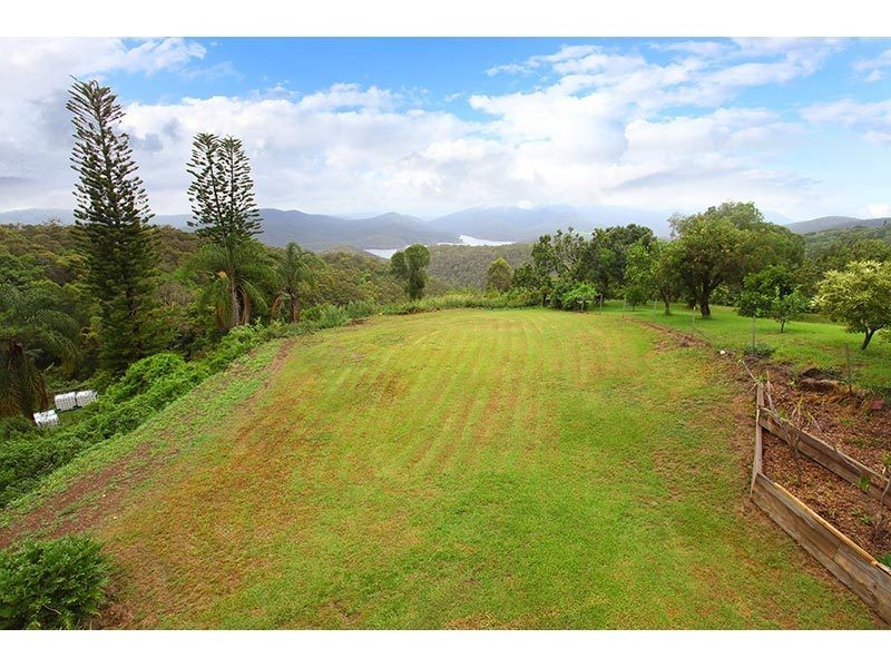 52 Tarlington Road, Lower Beechmont QLD 4211