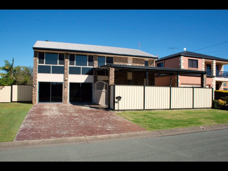 4 Coral Street, Steiglitz QLD 4207