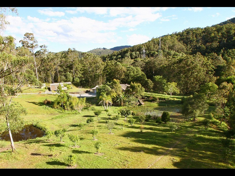 18 Belliss Road, Mount Nathan QLD 4211