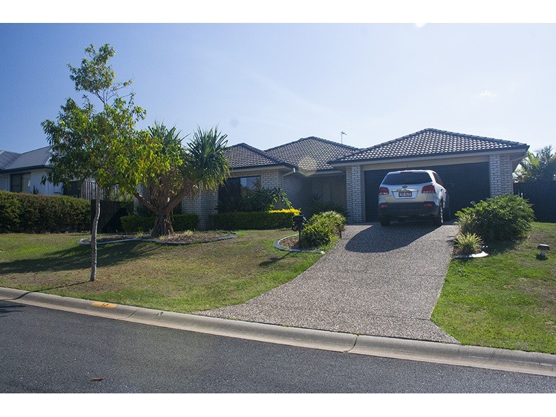 17 Govett Street, Pacific Pines QLD 4211