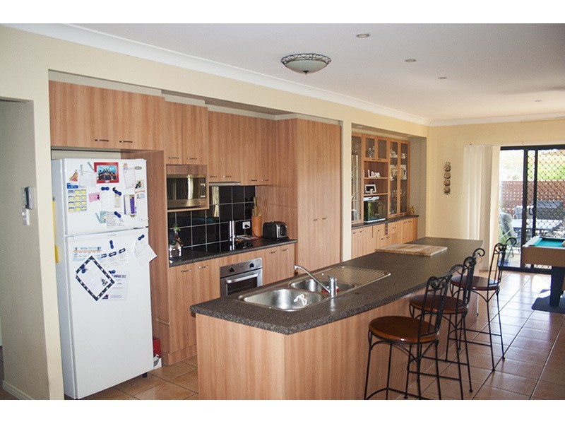 17 Govett Street, Pacific Pines QLD 4211