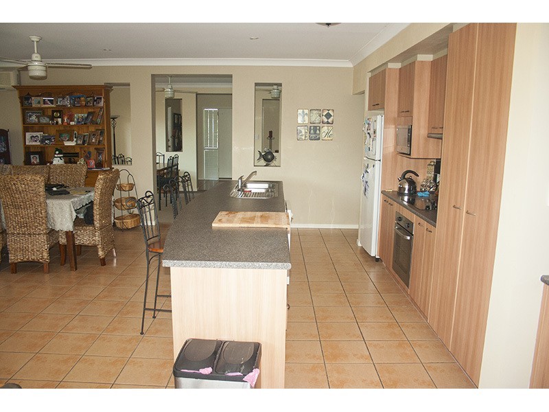 17 Govett Street, Pacific Pines QLD 4211