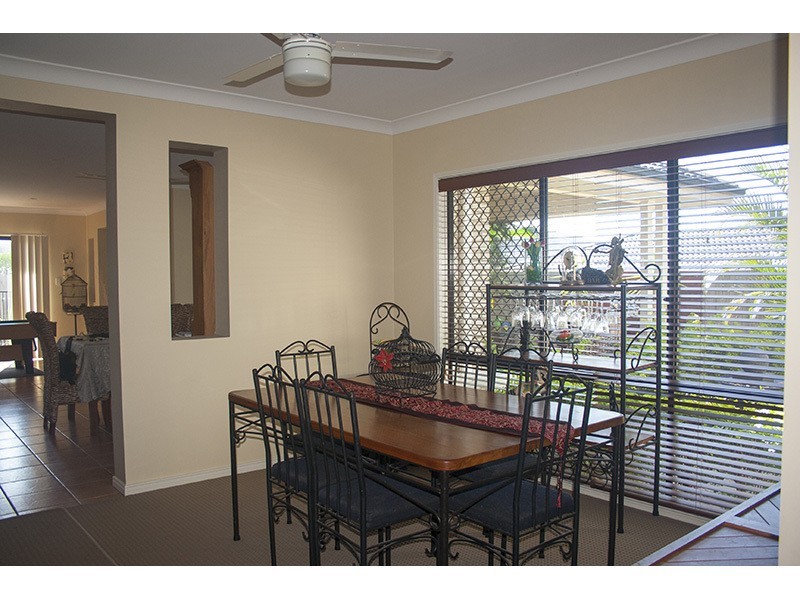 17 Govett Street, Pacific Pines QLD 4211
