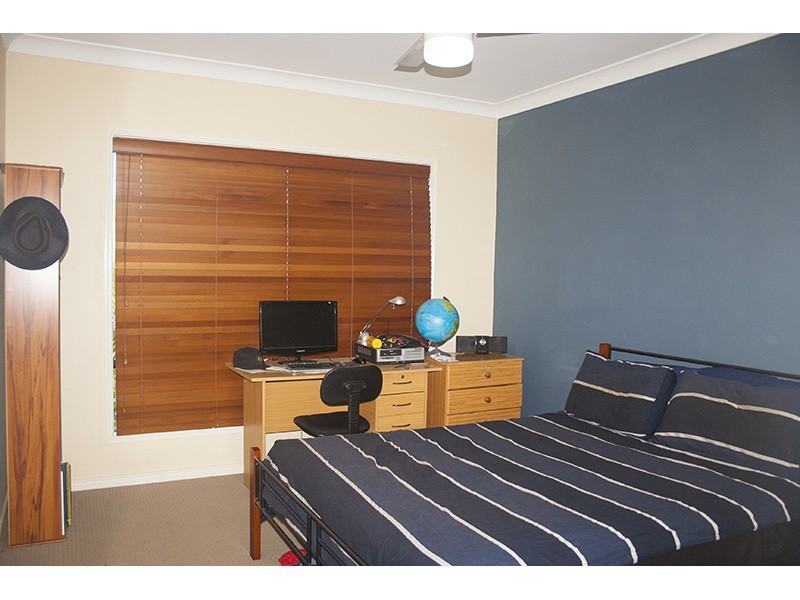 17 Govett Street, Pacific Pines QLD 4211