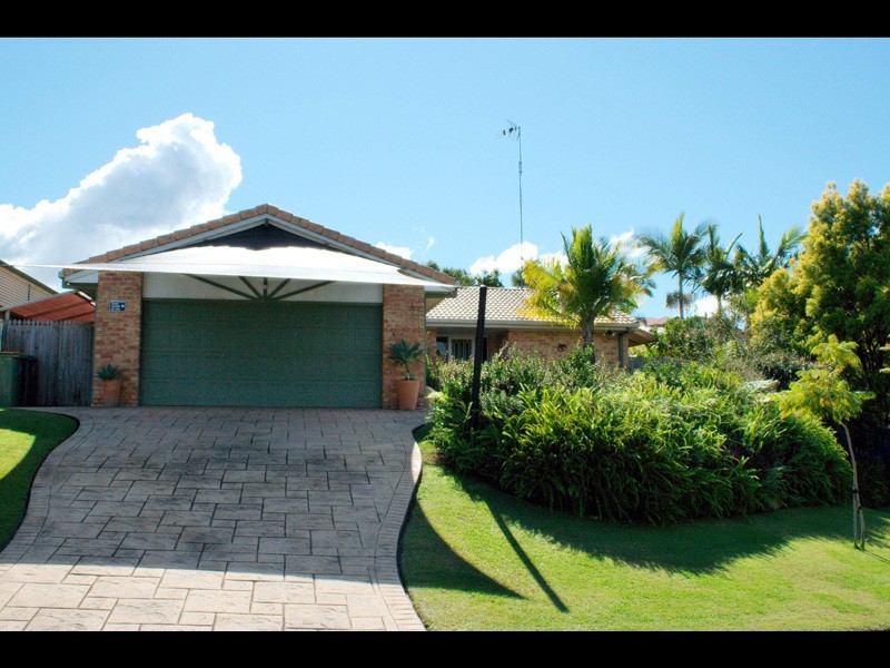 4 Gloucester Court, Highland Park QLD 4211
