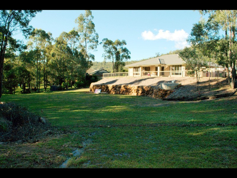 9 Barlee Place, Maudsland QLD 4210