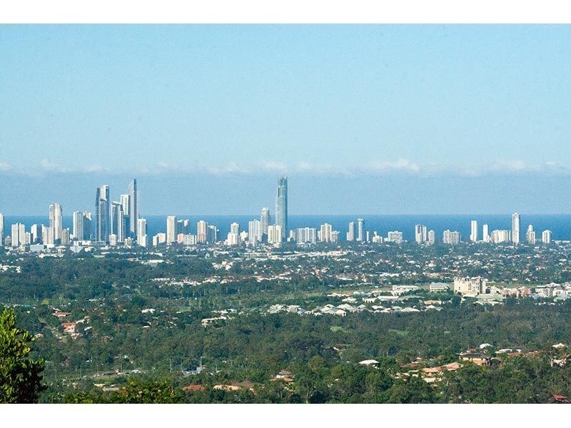 Highland Park QLD 4211