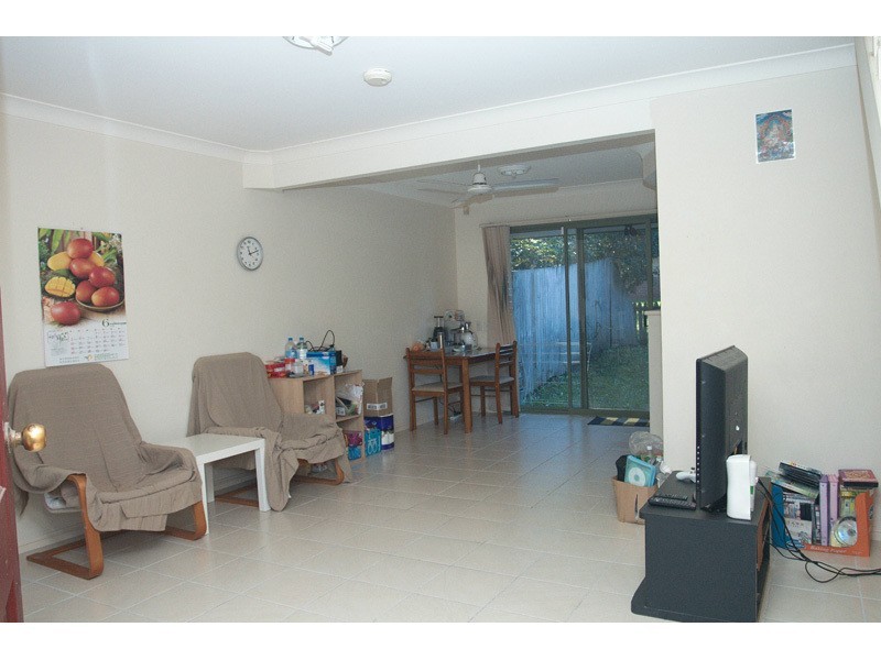 16/18 Batchworth Road, Molendinar QLD 4214