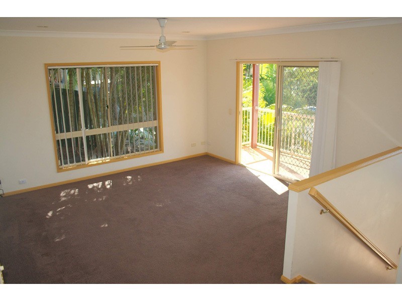 4 Culloden Court, Highland Park QLD 4211