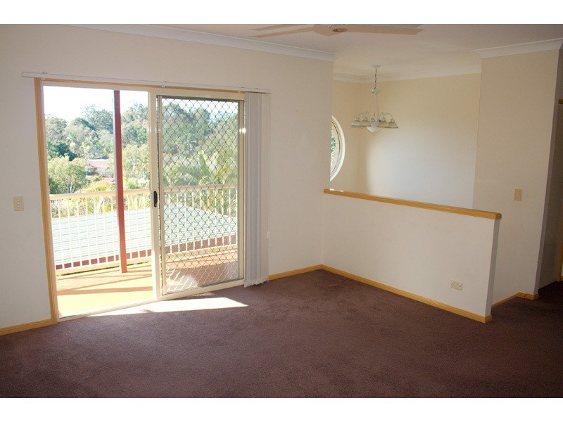 4 Culloden Court, Highland Park QLD 4211