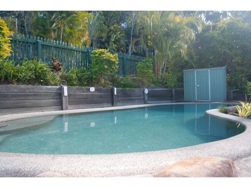 4 Culloden Court, Highland Park QLD 4211