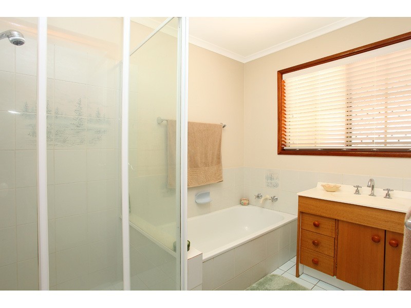 66 Teasdale Drive, Nerang QLD 4211