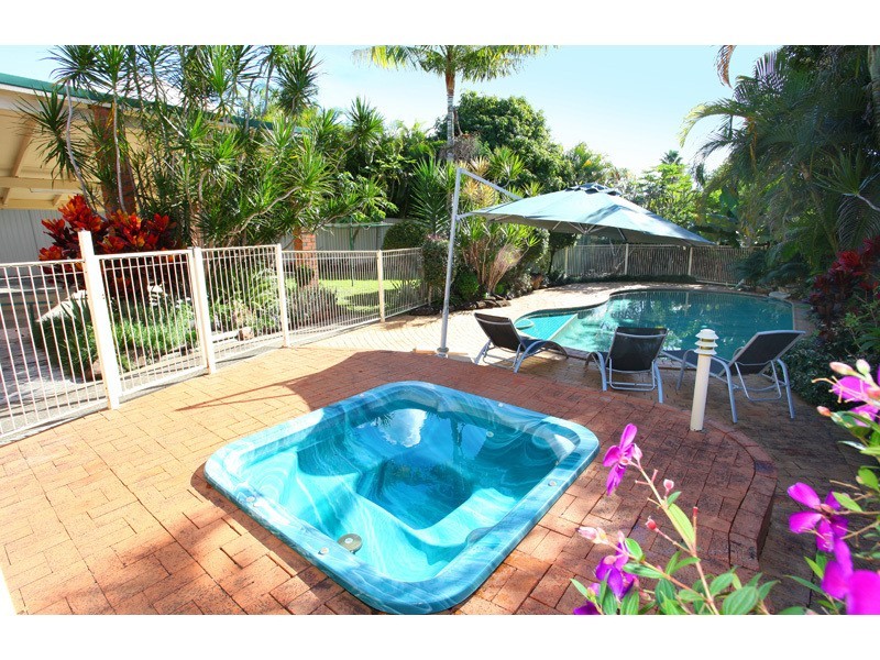 66 Teasdale Drive, Nerang QLD 4211